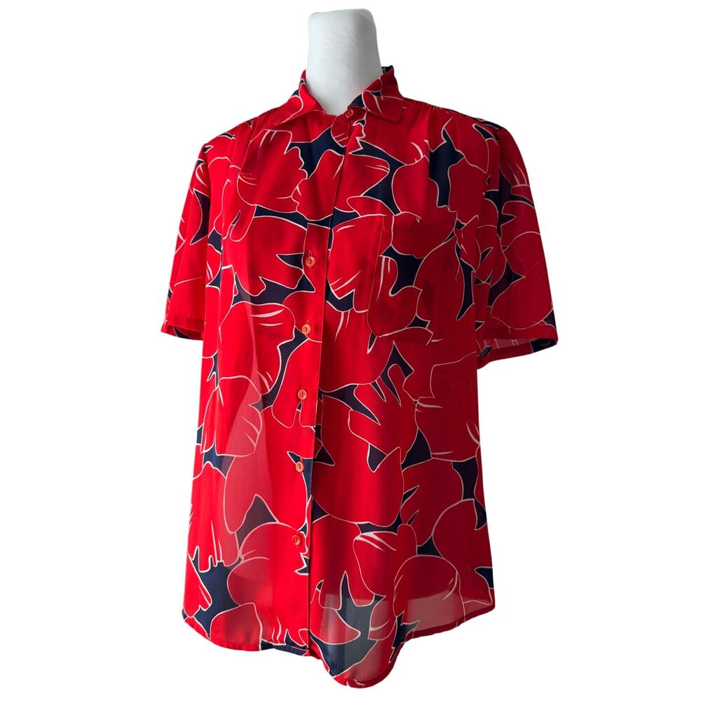 Vintage ‘80s Shapely Red & Navy Leaf Print Button Front Short Sleeve Blouse